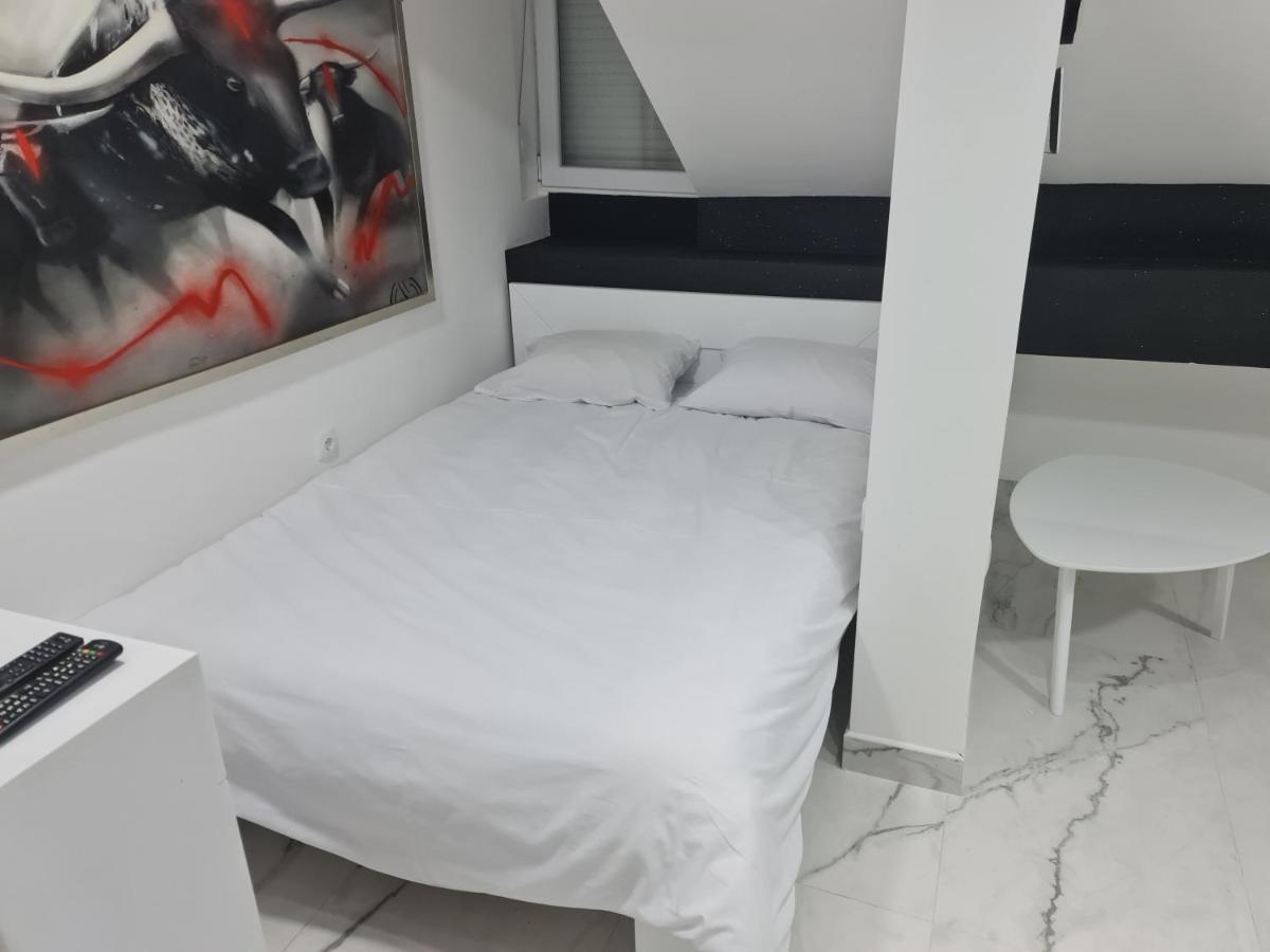 בלגרד River Side Suites מראה חיצוני תמונה